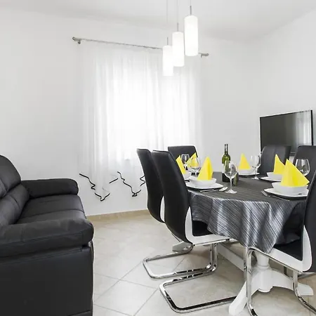 Gorgeous In Grebaštica